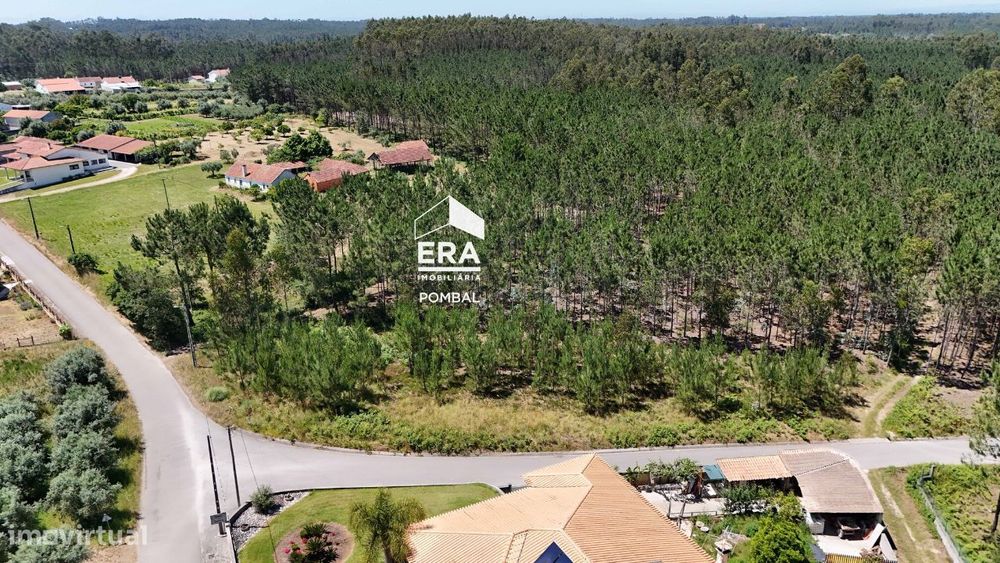 Terreno de 1080m2 em Carnide