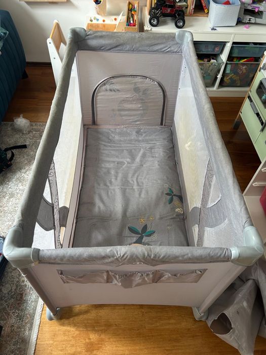Łóżeczko turystyczne babydesign i dodatkowy materac