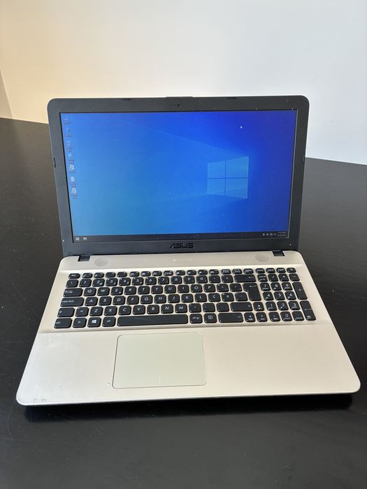 ASUS portátil compact ideal para estudo, trabalho e uso diário