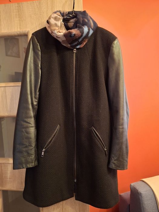 Czarny kurtko-płaszczyk