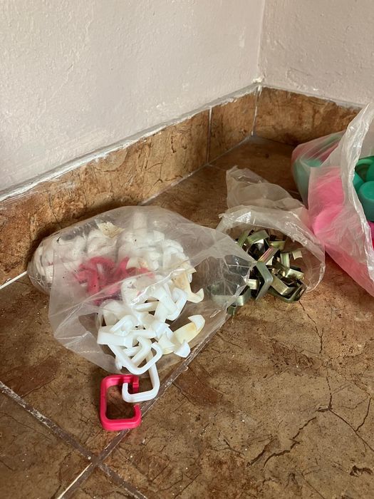 Rolhas de cortiça e plástico - diversas