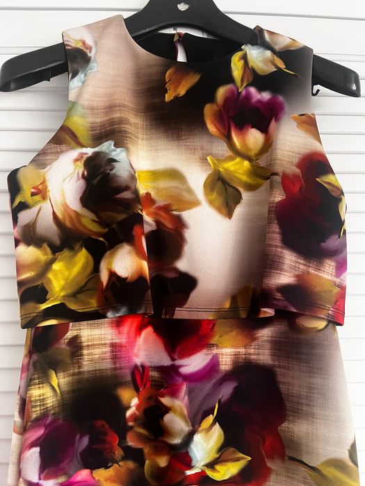 Sukienka/idealna na komunię