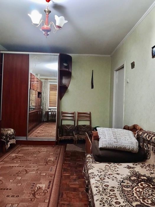 Однокімнатна квартира по вулиці Генерала Безручка