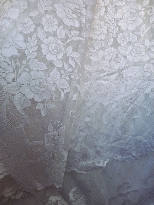 Тюль             .