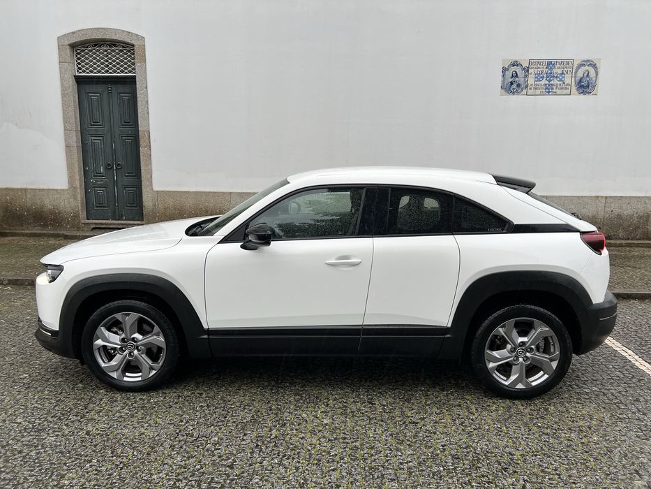 Mazda MX-30 100% Eletrico