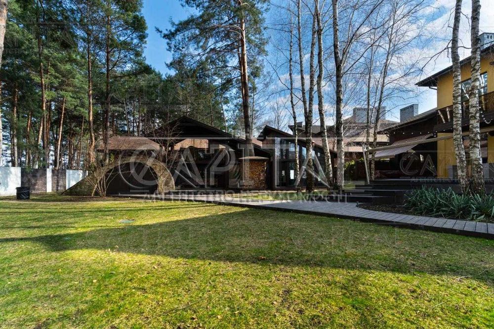 Продаж 5к   Будинку 700м2  вул. Лісова, Романків КМ Сонячна Долина