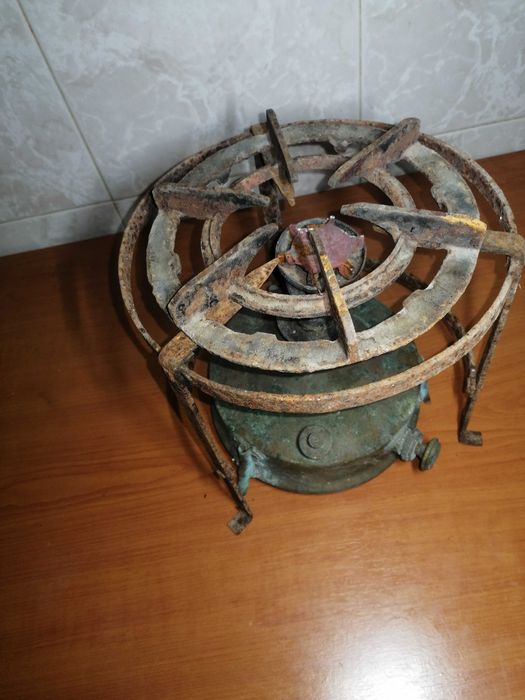Fogareiro a petróleo.