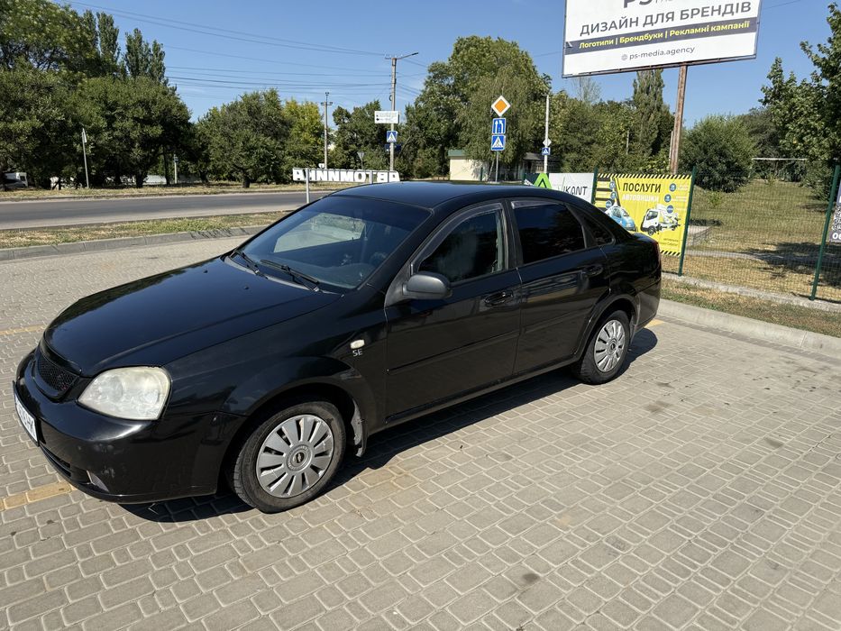Продам машину Chevrolet lachetti