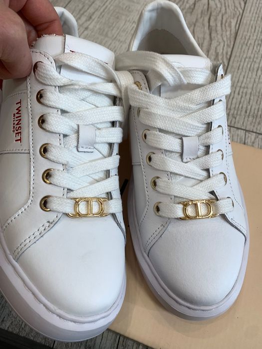 Нові. Преміум кеди білі шкіряні TWINSET 37 розмір, 24- 24,2 см стопа