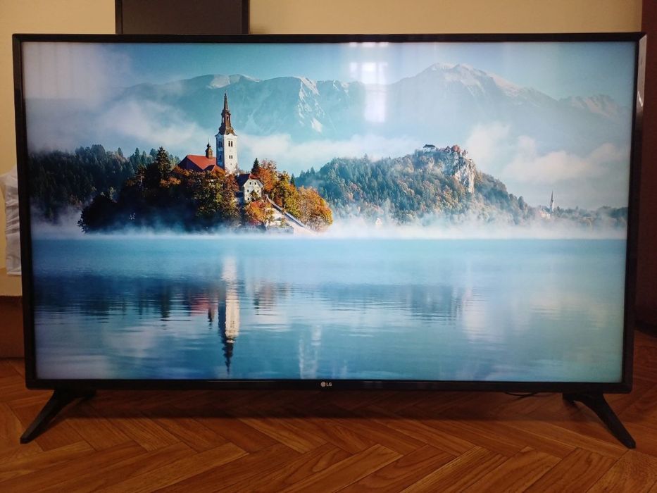 Телевізор LG 49UJ630V Smart TV UHD 4K 49”  (123 см)