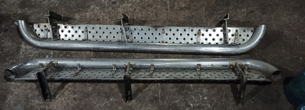 пороги бічні труби підніжки з листом нержавійка на Mitsubishi L200