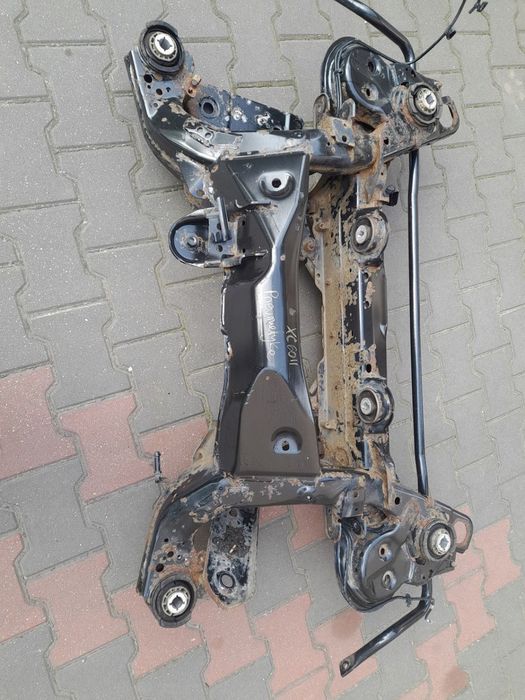 SANKI BELKA ZAWIESZENIA TYŁ AWD PNEUMATYKA VOLVO XC60 II 2019R W-WA