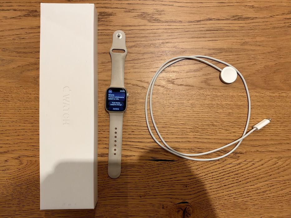 iWatch seria 8 - koperta 41 mm