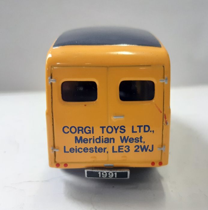 Corgi Toys Collectors Club edição limitada