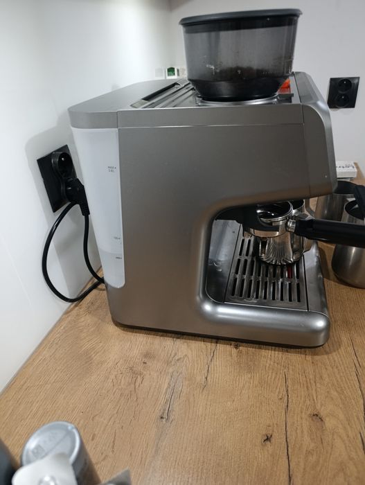 Ekspres cisnieniowo- kolbowy Raven