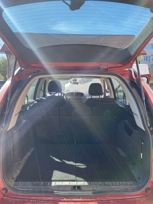 Продам машину Citroën C4 Picasso