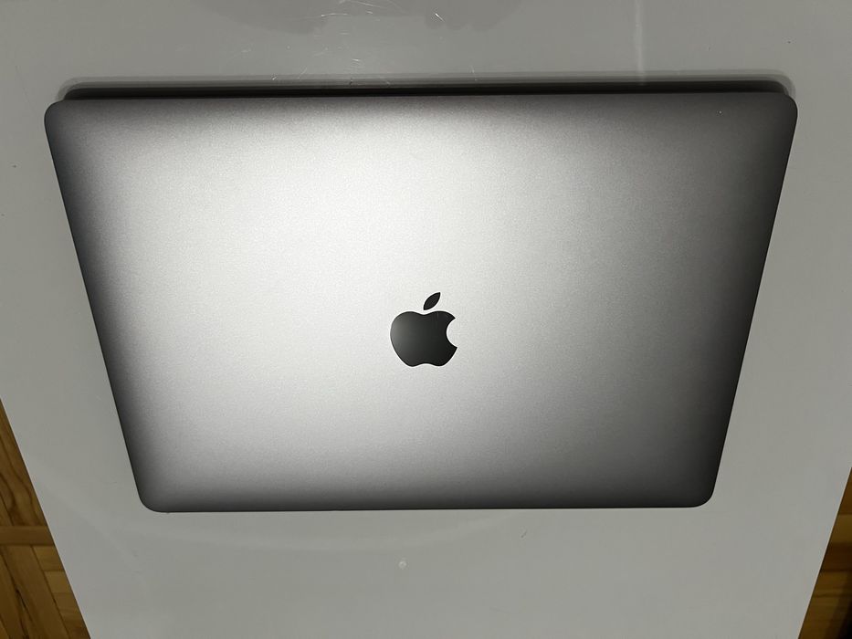 Macbook pro 13 m1 16/255