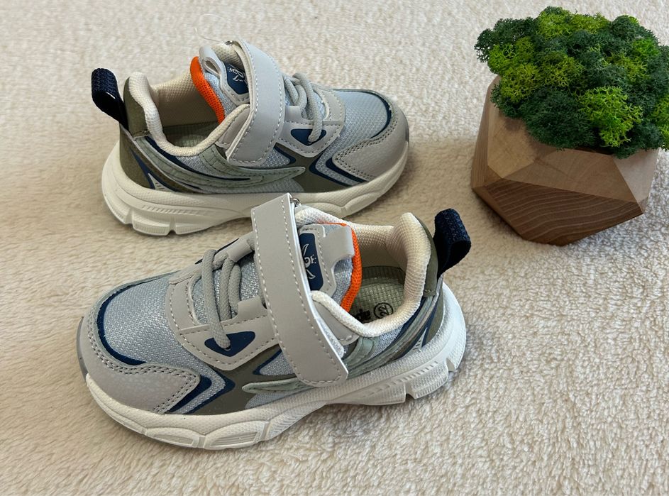 Кросівки (кросовки)  від бренду Apawwa,22,23