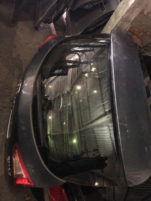 Крышка багажника Infiniti EX35