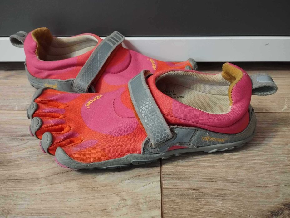 Fivefingers Vibram buty do biegania minimalistyczne size 36