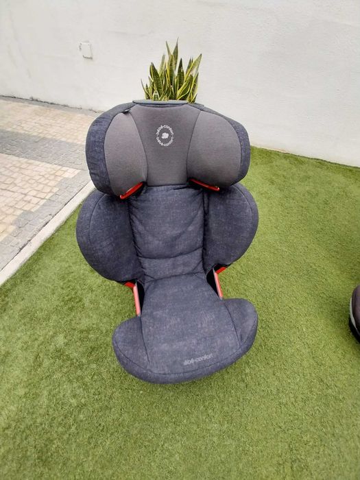 Cadeira auto Rodi Fix