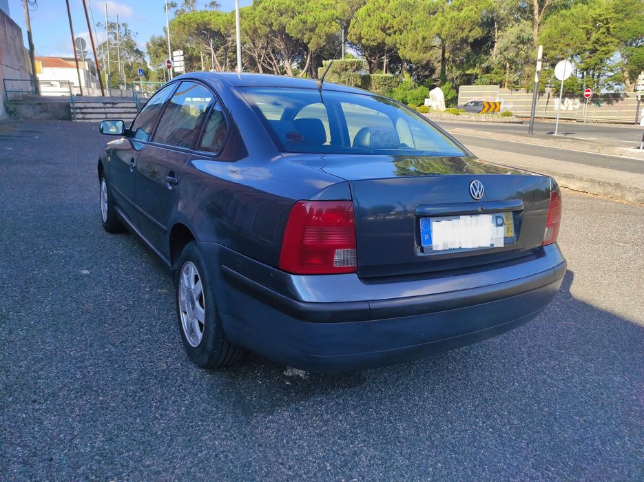 VW Passat 1.9 TDI 110 CV