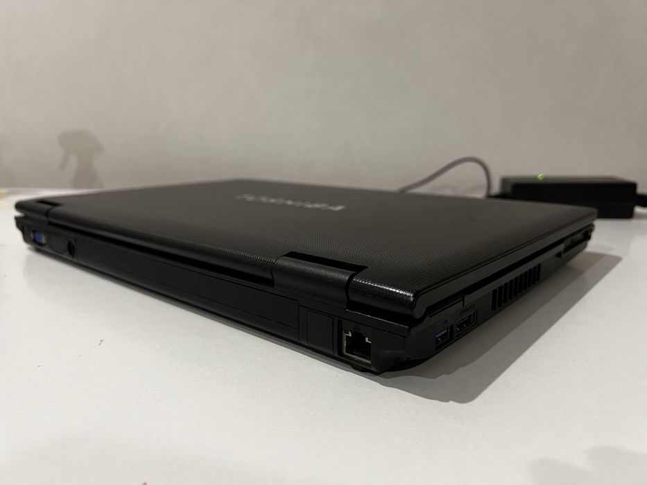 Ноутбук Toshiba Tecra A11