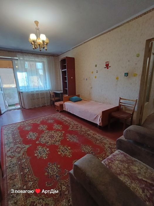 Продам 2-ну квартиру лівий берег 5 мікрорайон