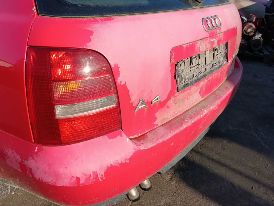 Audi  A4 B5   1.9  Tdi  Na  elementy