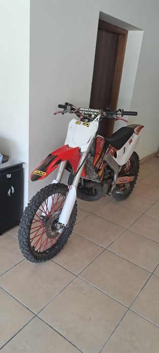 CR.250R  de pista