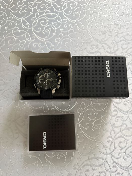 Casio Edifice EQB-800BR-1AER Bluetooth