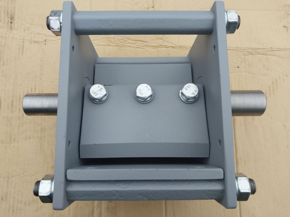 Подрібнювач гілок, измельчитель веток, веткоруб