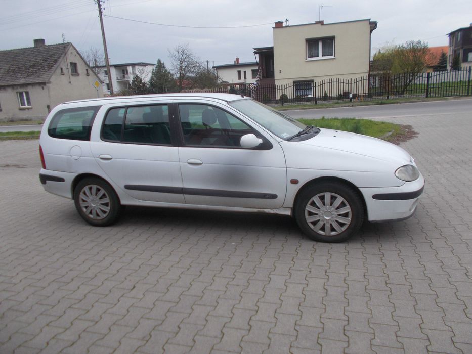 Lampa tylna tył lewa Renault Megane Kombi kompletna demontaż