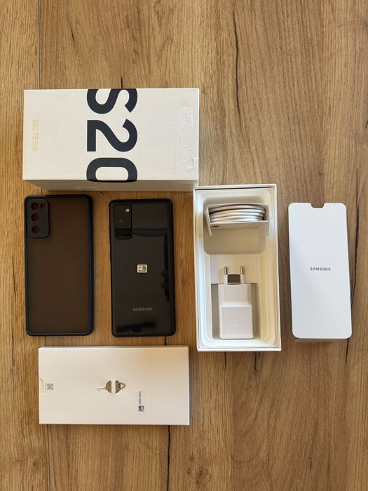 Telefon Samsung Galaxy S20 FE 5G – granatowy – stan idealny