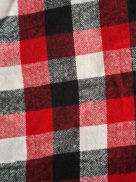 Chusta, szal w kratkę.