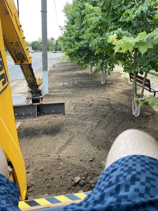 Надаємо послуги екскаватора навантажувача JCB 3CX