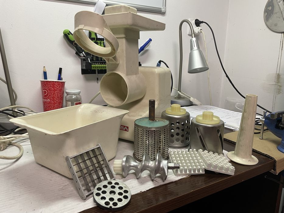 Maszynka do mielenia mięsa prl zelmer typ 86 1979 TYLKO akcesoria