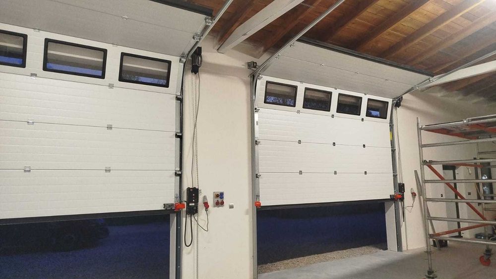 PRODUCENT brama segmentowa garażowa przemysłowa bramy garażowe STALE