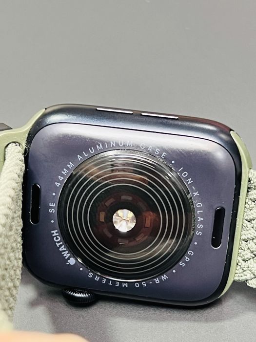 Apple Watch SE 2024