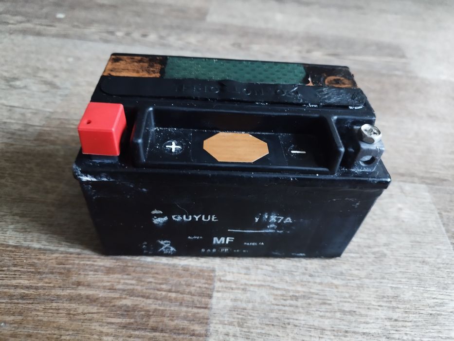 Аккумулятор для мото скутера Gel battery GUYUE YTX7A-BS 12V 7Ah