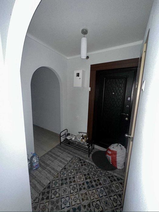 НЕБЕСНОЙ СОТНИ \ СИТИ ЦЕНТР 1 - комн Укомплектована Средний этаж