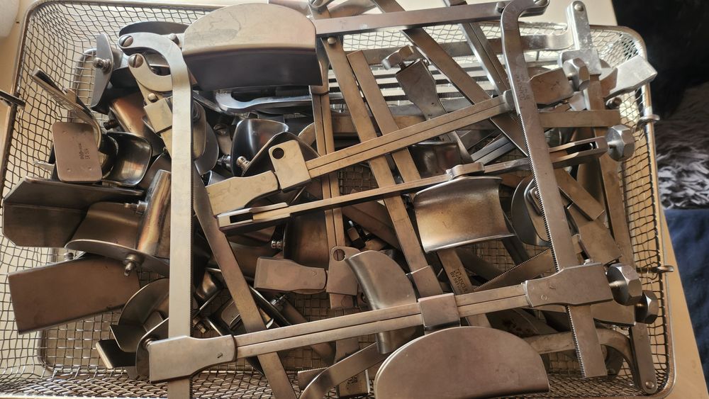 Ранорозширювач Aesculap BV561