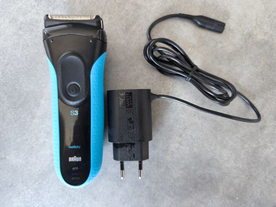 Golarka elektryczna  bezprzewodowa maszynka  Braun S3 3010s wet dry