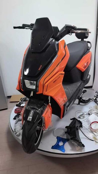 Mota Elétrica NOVA – Sem Carta – Até 250km Autonomia! LITHIUM 72V110A