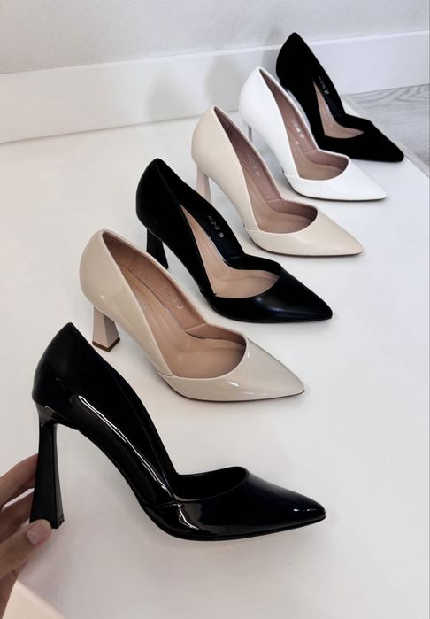 Туфлі в стилі човники