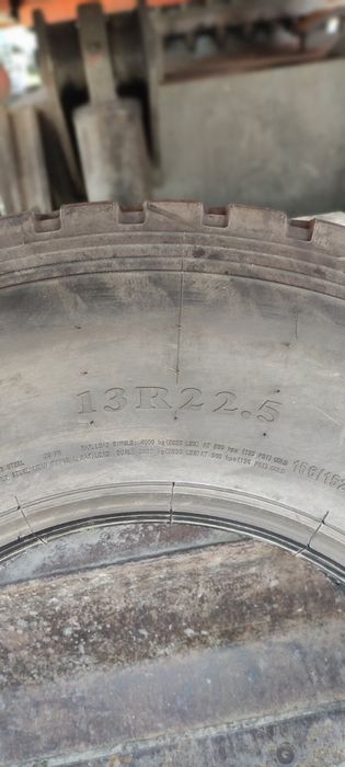 Продам Грузові шини