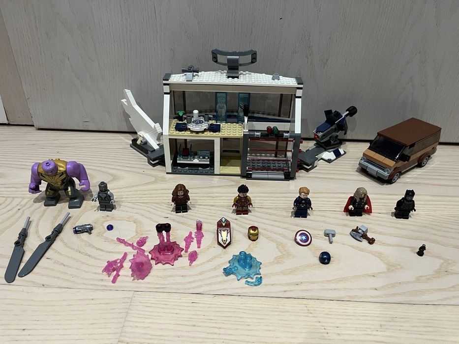 LEGO 76192 Marvel Avengers Endgame final battle