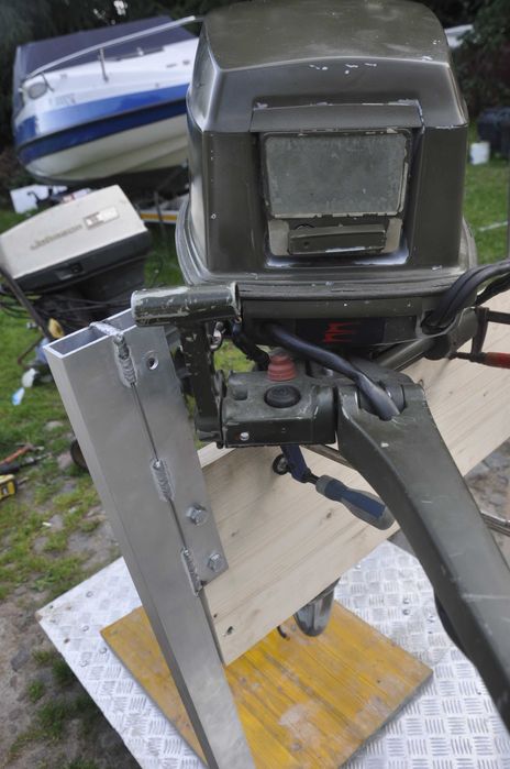 Evinrude 40 km- rumpel krotka stopa,bak,  z demobilu USA ARMY