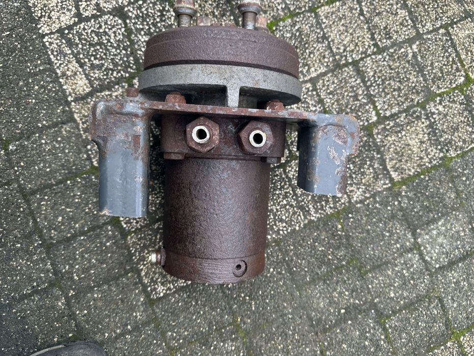 Hydromotor silnik hydrauliczny kół TRW Ehrenreich 4 szpilki