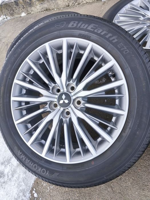 Диски Mitsubishi Outlander R18(5*114,3)+225/55/18 шини літні Yokohama
